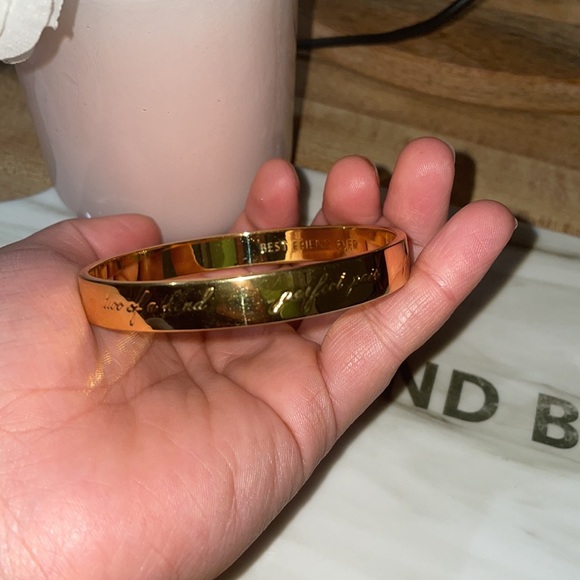 KATE SPADE NEW YORK Best Friend Idiom Bangle Bracelet in Gold - Picture 3 of 6